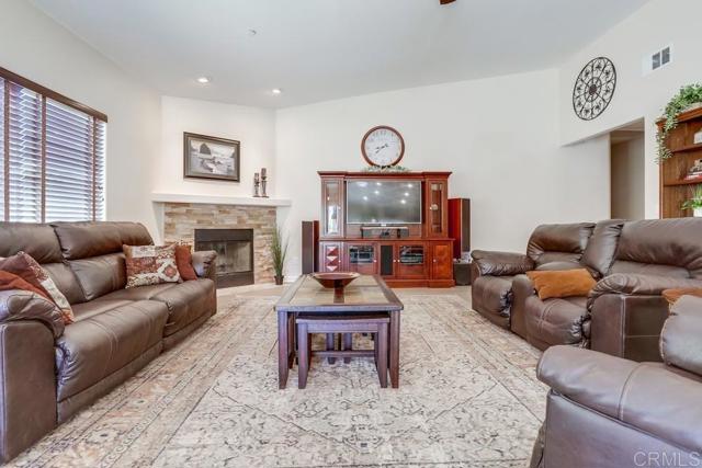 11541 Westhill, Lakeside CA: https://media.crmls.org/mediaz/9abe82bd-f091-465d-a7b7-2eee2aa563d8.jpg