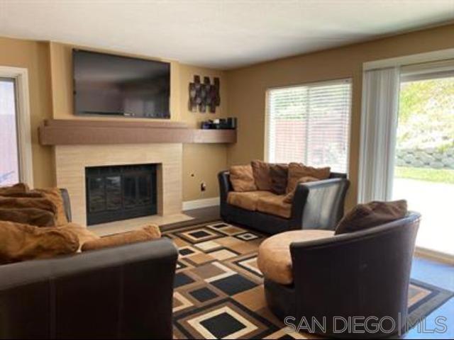 MLS #250025867SD img 4