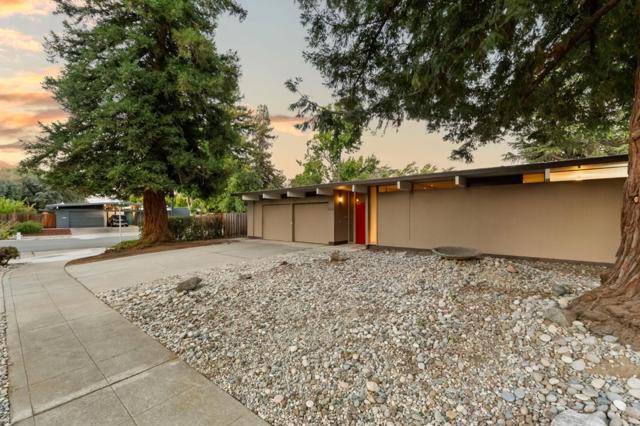 1204 Navlet Court, Sunnyvale CA: https://media.crmls.org/mediaz/9abee7d3-2224-451a-80b8-e07ad9fe84aa.jpg