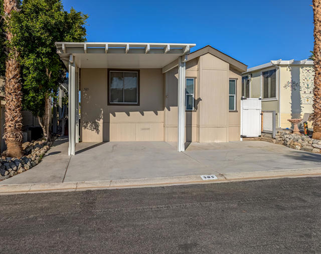 70200 Dillon Road, Desert Hot Springs, California 92241, 2 Bedrooms Bedrooms, ,1 BathroomBathrooms,Residential,For Sale,Dillon,219117506DA