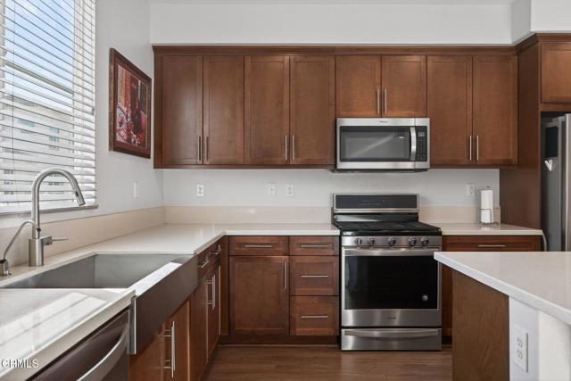 Detail Gallery Image 16 of 53 For 374 Serra St, Camarillo,  CA 93010 - 3 Beds | 3/1 Baths