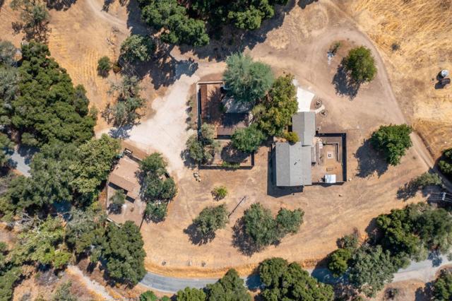 20500 CACHAGUA Road, Carmel Valley CA: https://media.crmls.org/mediaz/9ac008f6-4f21-4349-97f0-8c7b744d4356.jpg