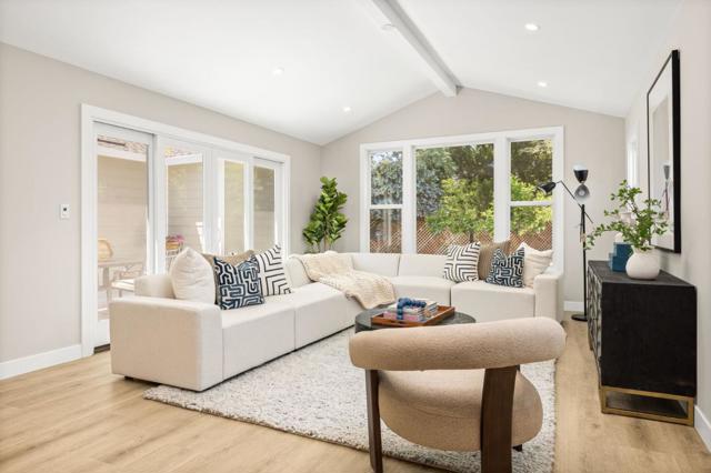 849 Elm Street, San Carlos CA: https://media.crmls.org/mediaz/9ac1a71c-3005-4ea7-b392-1391e36ef6ce.jpg