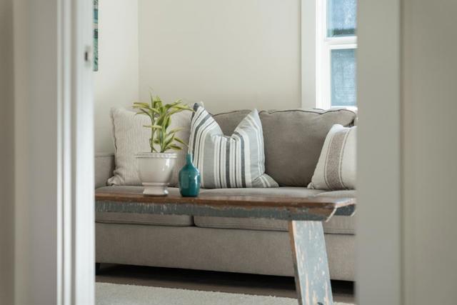 430 Hillcrest Drive, Aptos CA: https://media.crmls.org/mediaz/9ac1c01a-12c3-4a5d-ae5d-ff52788b1f49.jpg