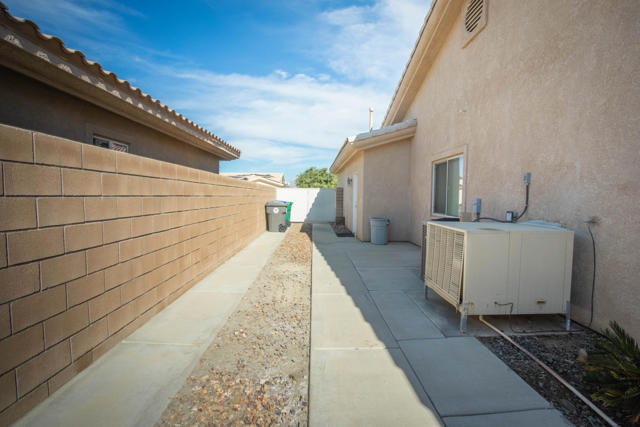 74119 Academy Lane E, Palm Desert, CA 92211