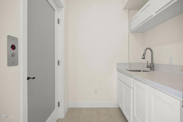 1194 Kingston Lane, Ventura CA: https://media.crmls.org/mediaz/9ac2e236-6820-4956-869c-34831139bb78.jpg