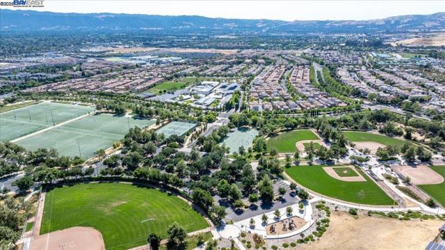 4023 Clare St, Dublin CA: https://media.crmls.org/mediaz/9ac31405-4be2-42e5-8478-569b17073dbc.jpg