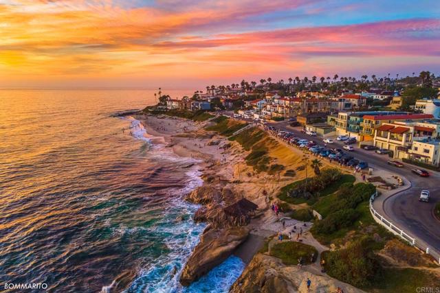 Detail Gallery Image 5 of 38 For 6671 Avenida La Reina St, La Jolla,  CA 92037 - 3 Beds | 2 Baths