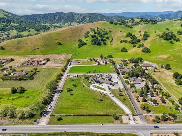 12755 Santa Teresa Boulevard, San Martin CA: https://media.crmls.org/mediaz/9ac44cfa-962a-42f5-96d7-b8006d81d7c3.jpg
