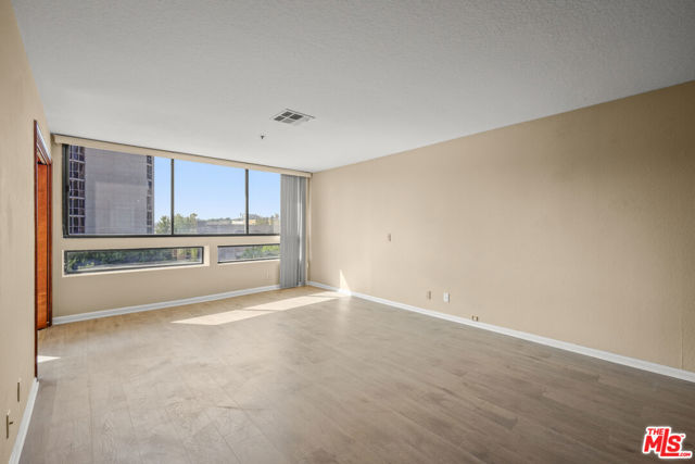 880 W 1st Street, Los Angeles CA: https://media.crmls.org/mediaz/9ac49377-c3a6-4845-9220-2ada028f2b1b.jpg