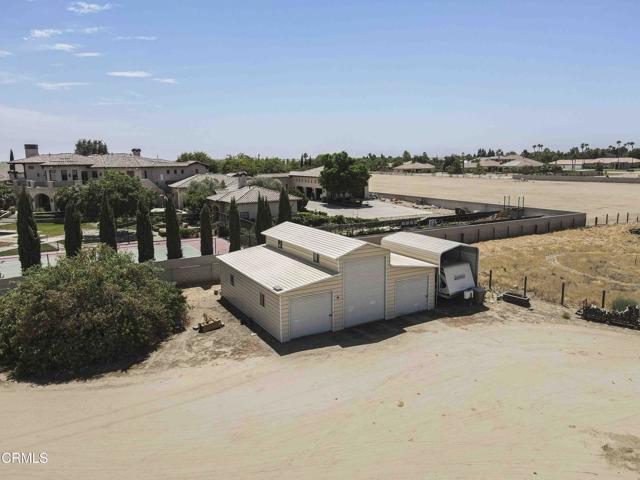 Image 5 of 69 For 211 Moon Ranch Street
