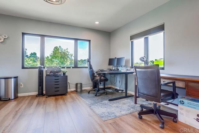 2255 Via Dulcea, Fallbrook CA: https://media.crmls.org/mediaz/9ac5c9ec-50c9-4009-a894-10cd79a3fc83.jpg