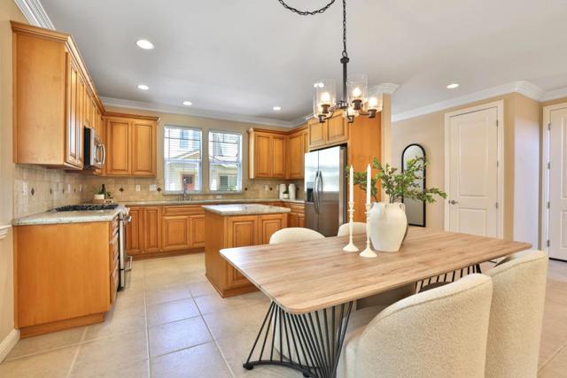 113 George Court, Campbell CA: https://media.crmls.org/mediaz/9ac5caf7-9ba4-4f2a-bb3f-df93c22a8dea.jpg