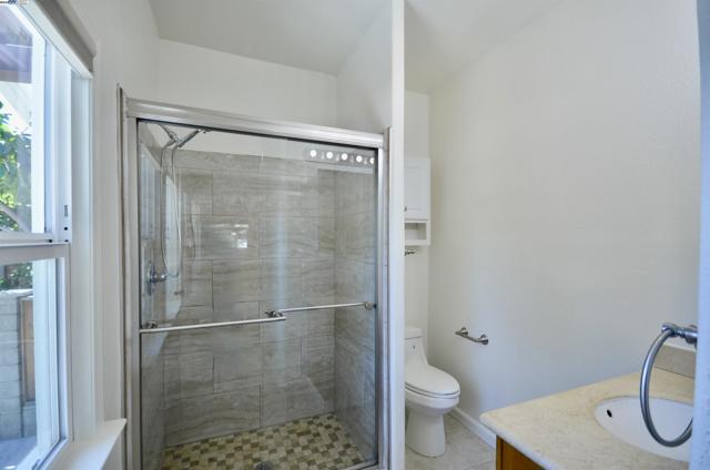 4544 Thornton Ave, Fremont CA: https://media.crmls.org/mediaz/9ac60e15-1fdf-469c-88a2-2c0c9ed22b02.jpg