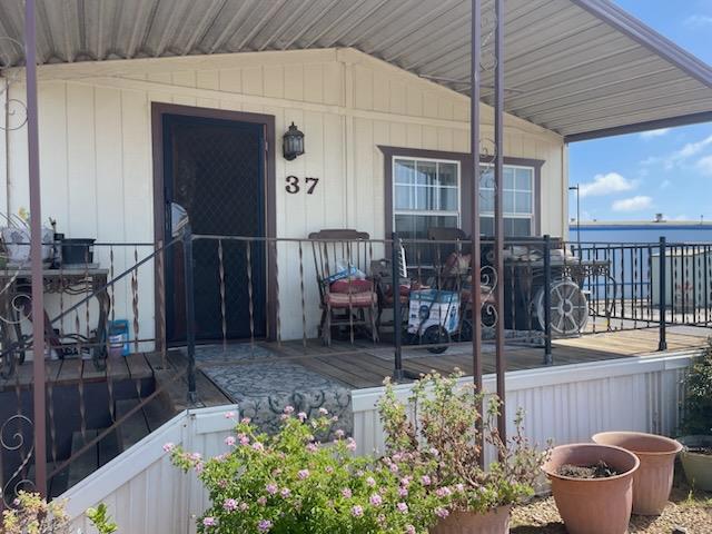 12350 Christensen Road, Salinas CA: https://media.crmls.org/mediaz/9ac63c74-aa6d-4336-be30-4ea411dfd4b4.jpg