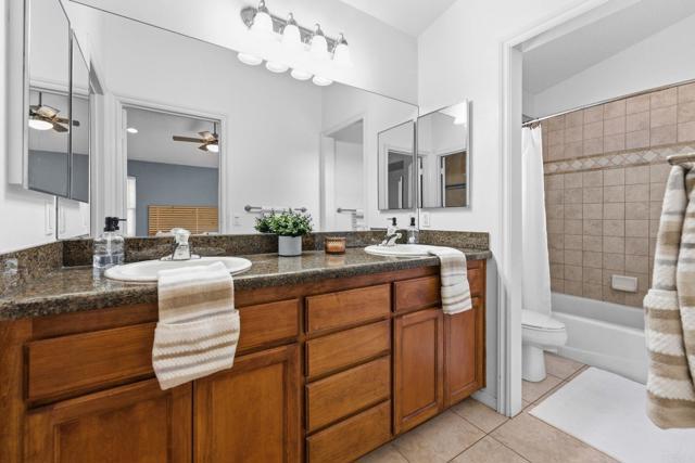 Detail Gallery Image 28 of 55 For 209 Journeys End, Vista,  CA 92083 - 4 Beds | 2/1 Baths