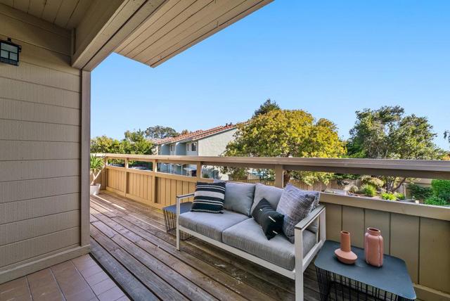 1742 Seascape Boulevard, Aptos CA: https://media.crmls.org/mediaz/9ac8bb68-c67d-4f90-8314-8c6de49abadb.jpg