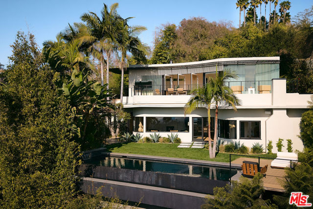 2250 El Contento Drive, Los Angeles CA: https://media.crmls.org/mediaz/9ac8ee80-4908-4286-a14a-88d058b4606a.jpg