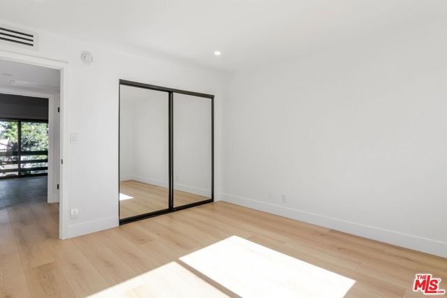 7550 Zombar Avenue, Van Nuys CA: https://media.crmls.org/mediaz/9ac922ef-cbf0-44b9-85f0-5c79fe08015e.jpg