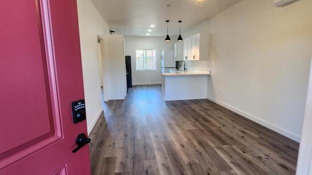 728 W 1st Avenue, Chico CA: https://media.crmls.org/mediaz/9ac9f6d6-e47b-4aa2-aaaa-d286f5d0f803.jpg