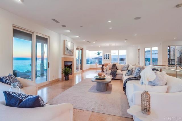 1371 San Elijo Avenue, Cardiff by the Sea CA: https://media.crmls.org/mediaz/9aca401b-4cc8-4e28-b149-a11300d757a8.jpg