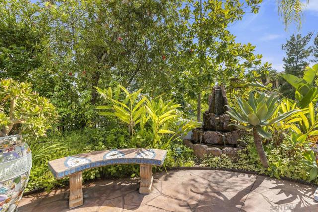 2505 Monterey Glen, Escondido CA: https://media.crmls.org/mediaz/9aca9b35-e40b-4879-9cad-4ec7d06b4e4d.jpg