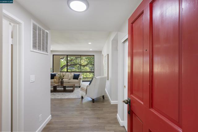 1285 Avenida Sevilla, Walnut Creek CA: https://media.crmls.org/mediaz/9acb4f55-3c25-420a-af3d-711579d99cd7.jpg