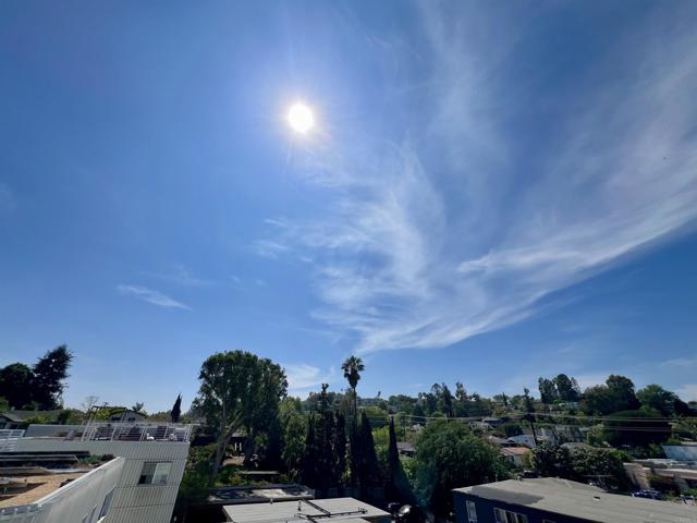 Detail Gallery Image 19 of 26 For 2851 N Buzz Ct, Los Angeles,  CA 90039 - 2 Beds | 2/1 Baths