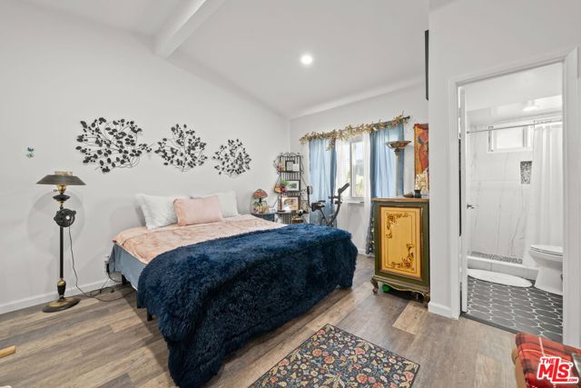 3500 W Manchester Boulevard, Inglewood CA: https://media.crmls.org/mediaz/9accc4fd-f912-4231-a9f4-917272ceaa16.jpg