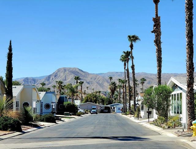 94 Armenia Drive, Cathedral City CA: https://media.crmls.org/mediaz/9acd3566-b272-47c3-b0c8-56b8dfb46904.jpg