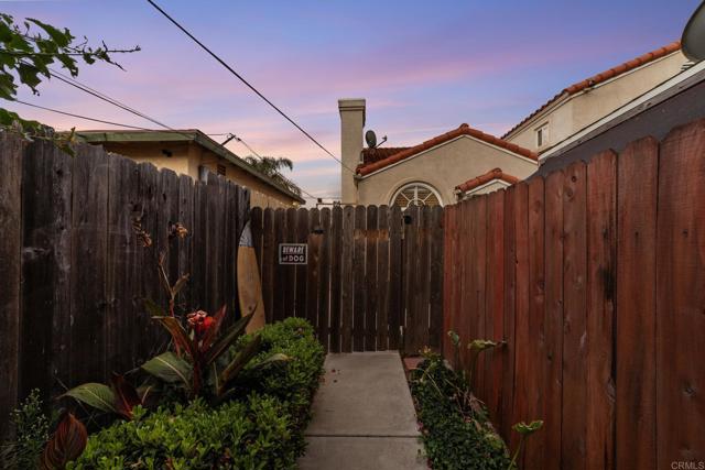 1223 12TH STREET, Imperial Beach CA: https://media.crmls.org/mediaz/9acd49a9-21c5-47f7-ba96-c98b3df16104.jpg