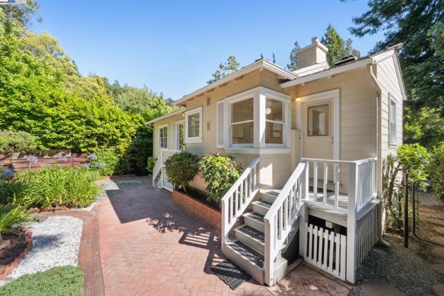 1658 Gouldin Rd, Oakland CA: https://media.crmls.org/mediaz/9acd72f5-d3e8-4a8a-80a5-b384393ed64a.jpg