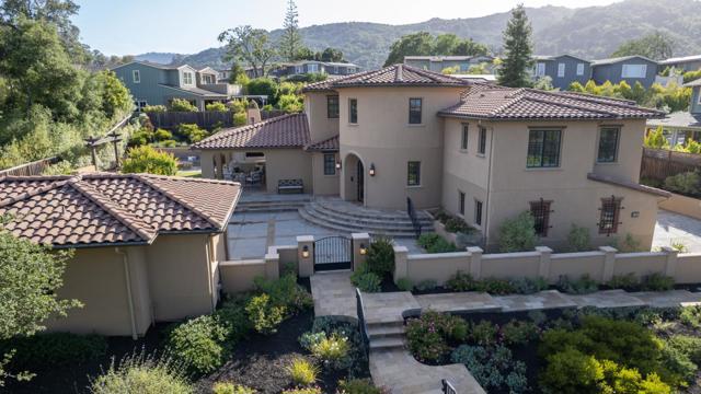 160 Prospect Avenue, Los Gatos CA: https://media.crmls.org/mediaz/9ad2655e-4bcd-48fd-96e7-8dfbe43196cf.jpg