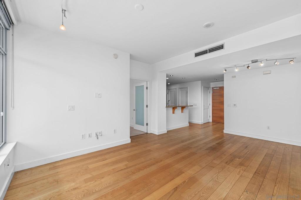 700 E Street - photo 8