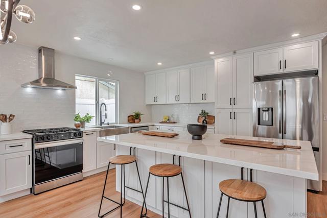 10449 Baywood Ave., San Diego CA: https://media.crmls.org/mediaz/9ad2f20e-01a4-4327-949d-eb9c0a5619bd.jpg