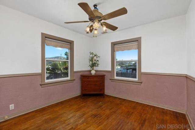 2707 Sweetwater Rd, Spring Valley CA: https://media.crmls.org/mediaz/9ad341fe-fbea-41ee-b032-3a6d26846900.jpg