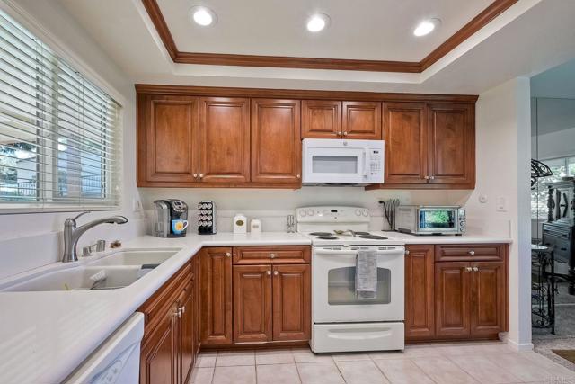 Detail Gallery Image 14 of 35 For 3417 Punta Alta #C,  Laguna Woods,  CA 92637 - 2 Beds | 2 Baths