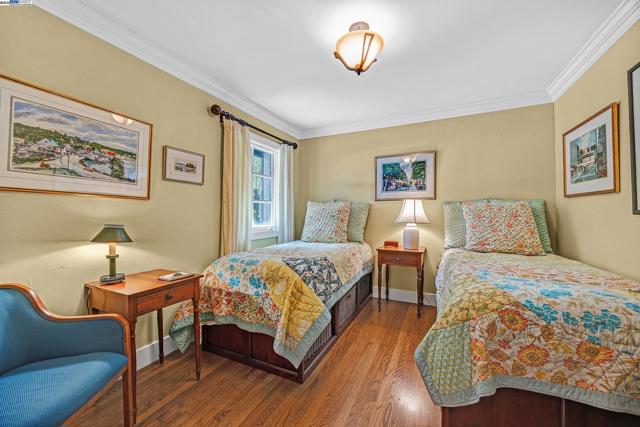 203 Roberta Ave, Pleasant Hill CA: https://media.crmls.org/mediaz/9ad360f4-89f5-49fb-a19f-87eb03f3c5e9.jpg