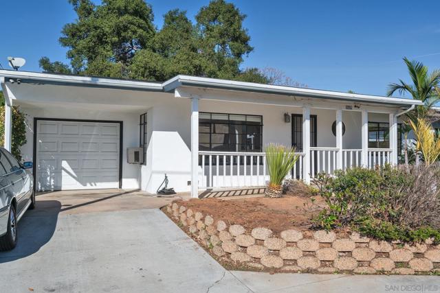 228 E 15th, Escondido CA: https://media.crmls.org/mediaz/9ad3998d-9803-447a-9bd6-f18c1a8e3b84.jpg