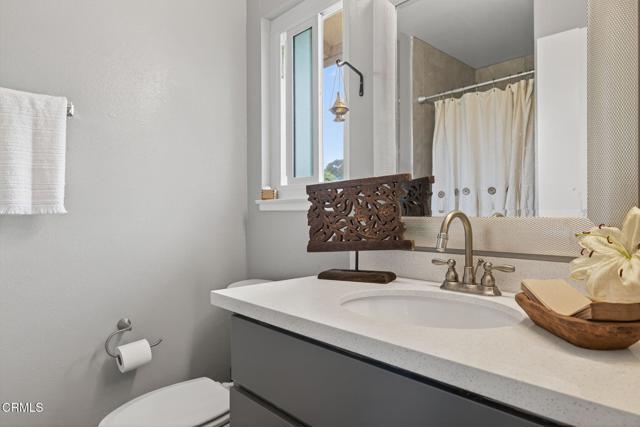 269 E Elfin Green, Port Hueneme CA: https://media.crmls.org/mediaz/9ad3e303-228c-4401-8285-79273c7615a2.jpg