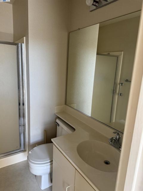 132 Crosswind Court, Hercules CA: https://media.crmls.org/mediaz/9ad3f42d-d4c4-417c-a86a-cfc22bfc8972.jpg