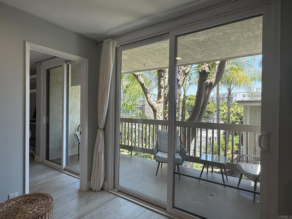 999 Pacific Street - photo 11