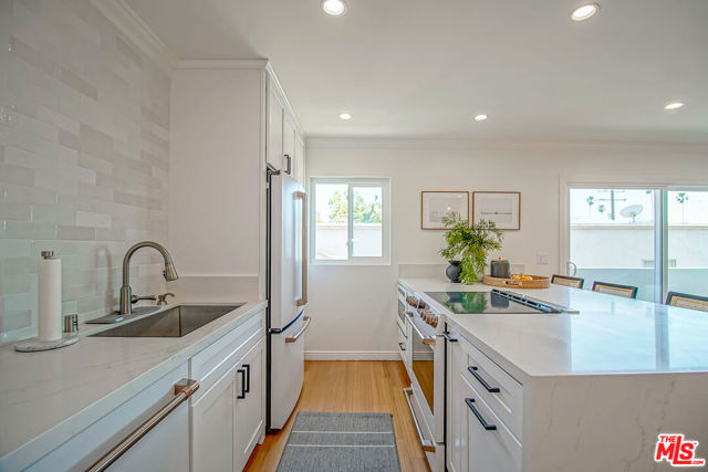 844 7th Street, 8 photo 5