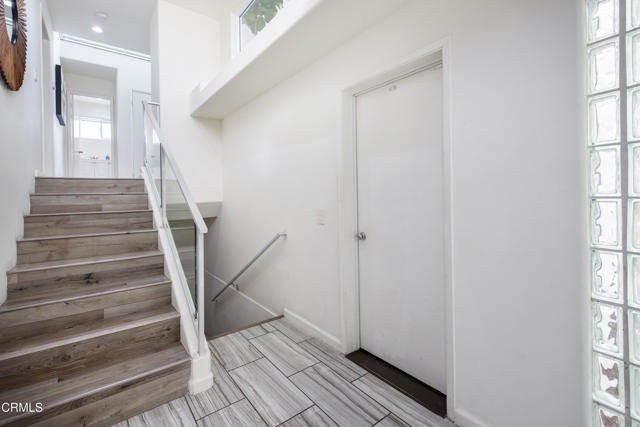 Detail Gallery Image 2 of 21 For 6733 Breakers Way, Ventura,  CA 93001 - 3 Beds | 2/1 Baths