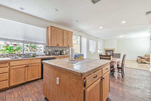 5305 Gold Creek Circle, Discovery Bay CA: https://media.crmls.org/mediaz/9ad4eb57-1543-4741-94eb-e333369cf4fa.jpg