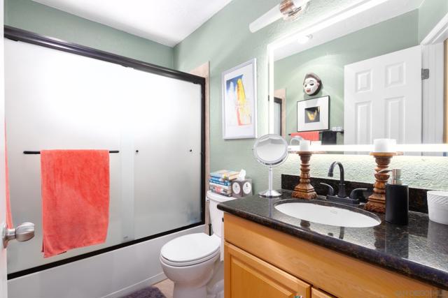 Image 10 of 13 For 4747 Hamilton St  2