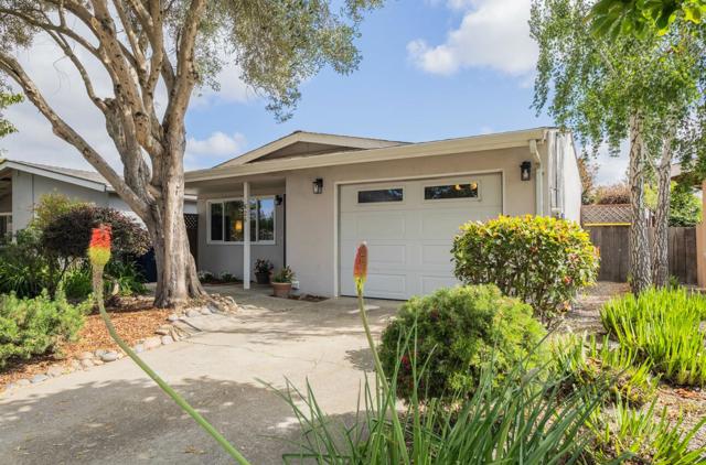 626 Ester Way, Watsonville CA: https://media.crmls.org/mediaz/9ad5fe99-6ee1-48a6-8427-e392866fe956.jpg