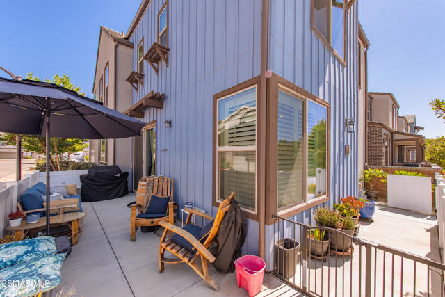 1830 Poppy Drive, Simi Valley CA: https://media.crmls.org/mediaz/9ad6c4bb-cb75-45e3-881d-38877b3ca90e.jpg