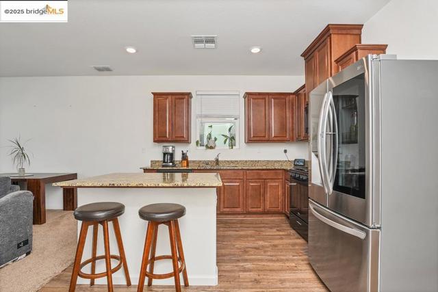 745 Bluestone Dr, Stockton CA: https://media.crmls.org/mediaz/9ad6ee59-27a2-4c7f-93fe-c580a37785d7.jpg