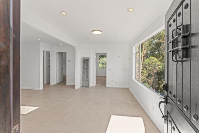 25 Gladys Avenue, Brisbane CA: https://media.crmls.org/mediaz/9ad73911-927f-42af-b174-d6f4854953e9.jpg